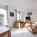 Appt 2 Pieces Confort 3 Pers Au Pied De La Plage Vacances Sans Voiture